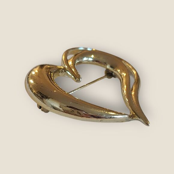Vintage AJC Gold Tone Double Heart Brooch Pin 80s 90s Estate - Picture 5 of 8